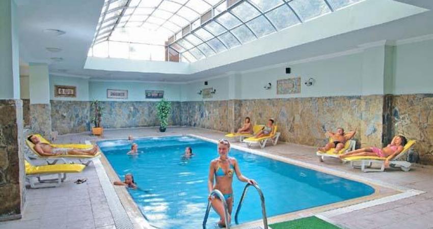 ASRIN BEACH HOTEL