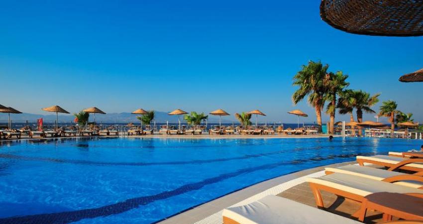 ARMONiA HOLiDAY ViLLAGE  & SPA