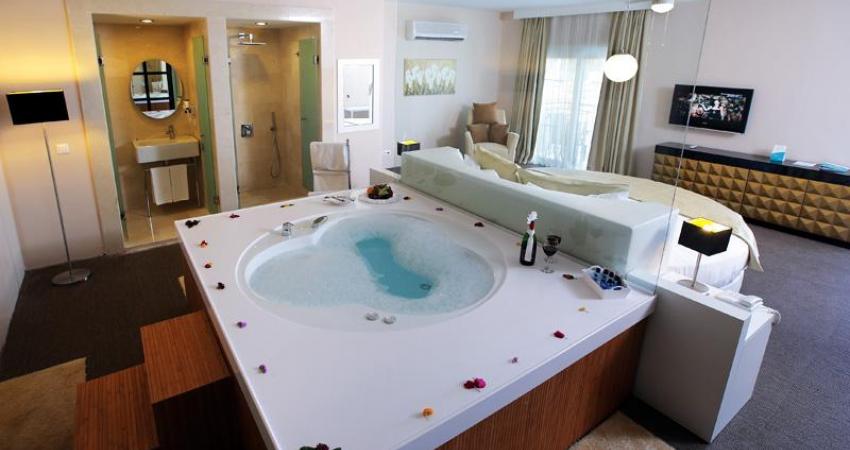 ARMONiA HOLiDAY ViLLAGE  & SPA