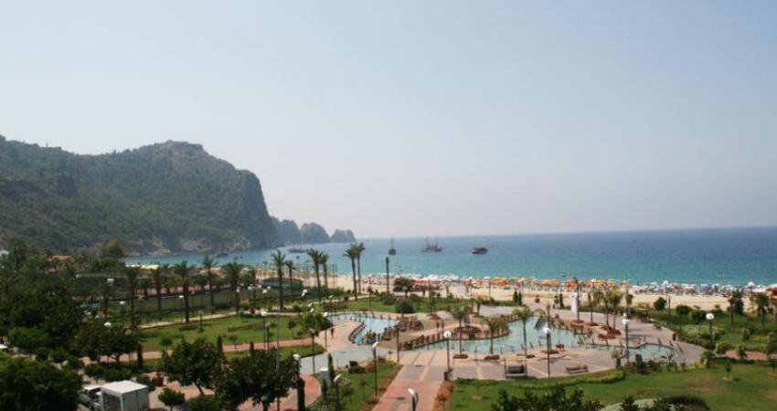 LYRA RESORT HOTEL
