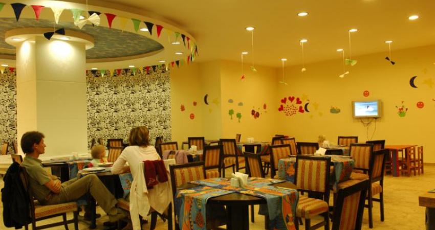 LYRA RESORT HOTEL