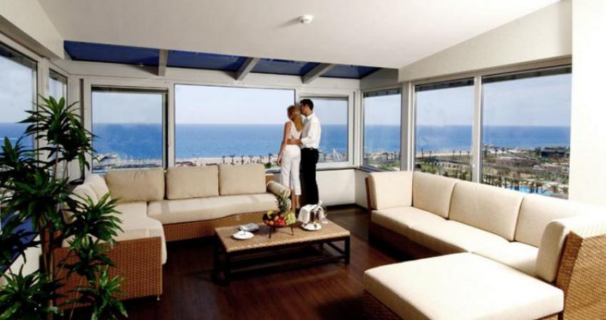 LiMAK LARA DE LUXE HOTEL & RESORT