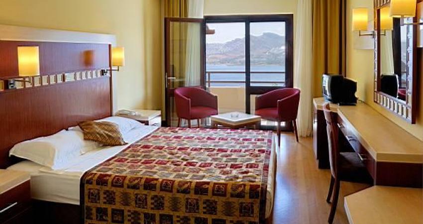 GREEN BEACH RESORT