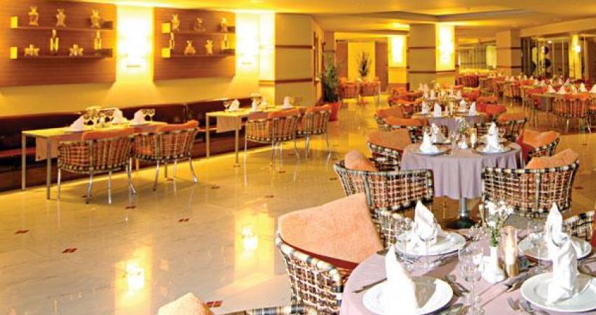 LiMAK LARA DE LUXE HOTEL & RESORT